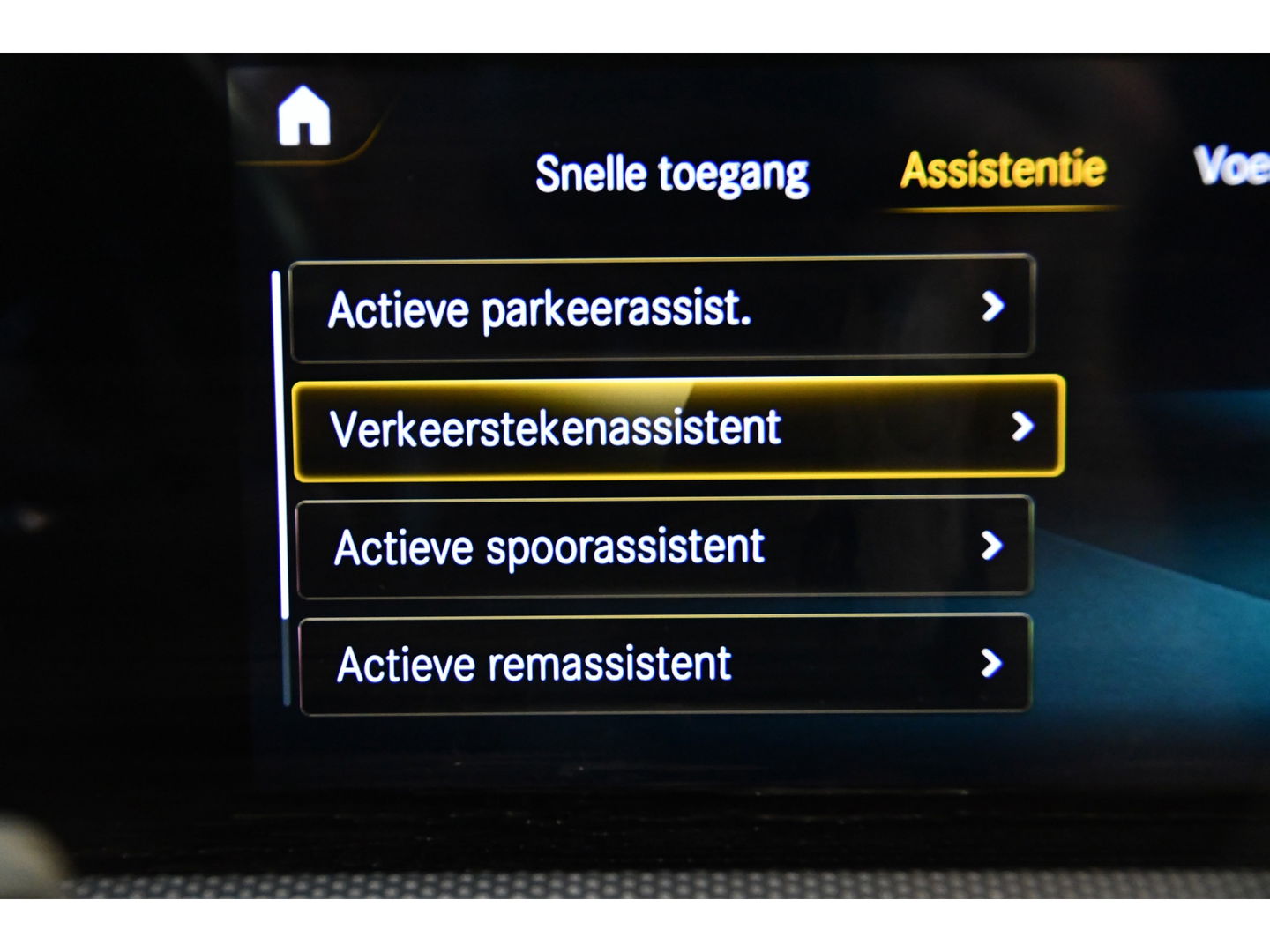 Mercedes-Benz A-Klasse 250 AMG Line, Pano, Navi