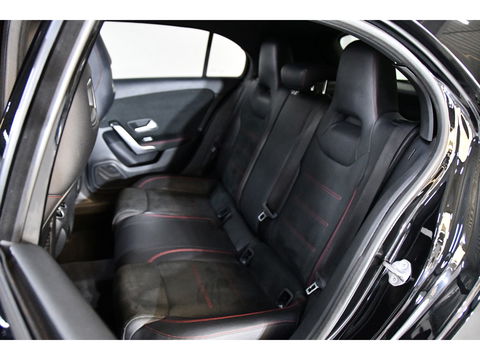 Mercedes-Benz A-Klasse 250 AMG Line, Pano, Navi