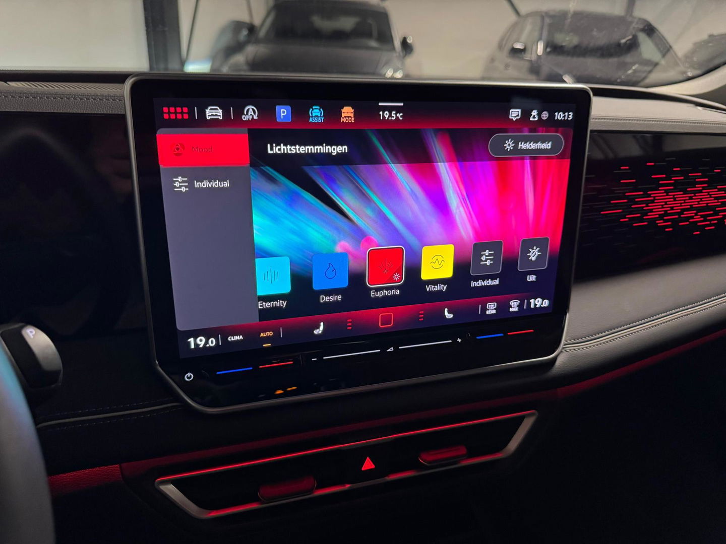 Volkswagen Tiguan 1.5 eTSI Life Edition CAM KEYLESS