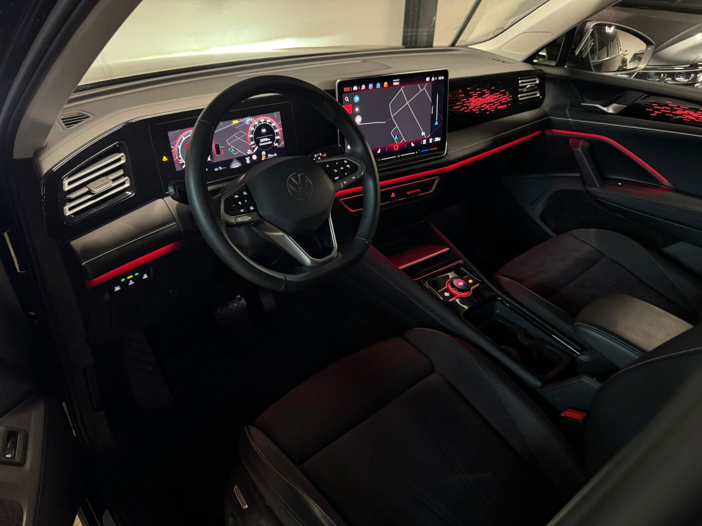 Volkswagen Tiguan 1.5 eTSI Life Edition CAM KEYLESS