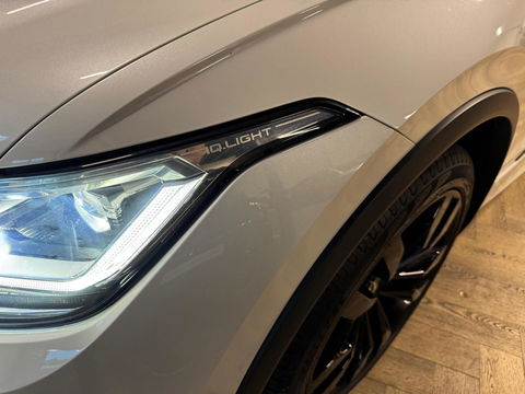Volkswagen Tiguan 1.5 TSI R-Line PANO KEYLESS CAM