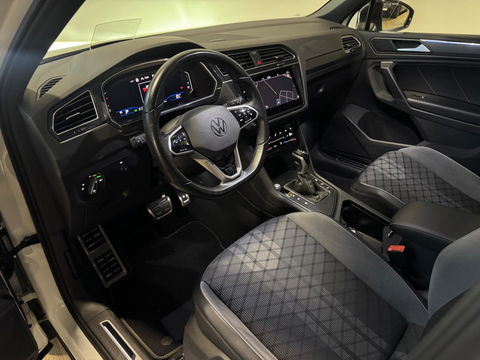 Volkswagen Tiguan 1.5 TSI R-Line PANO KEYLESS CAM