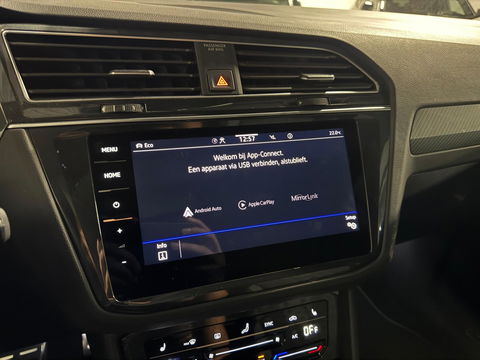 Volkswagen Tiguan 1.5 TSI R-Line PANO KEYLESS CAM
