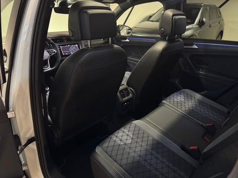 Volkswagen Tiguan 1.5 TSI R-Line PANO KEYLESS CAM