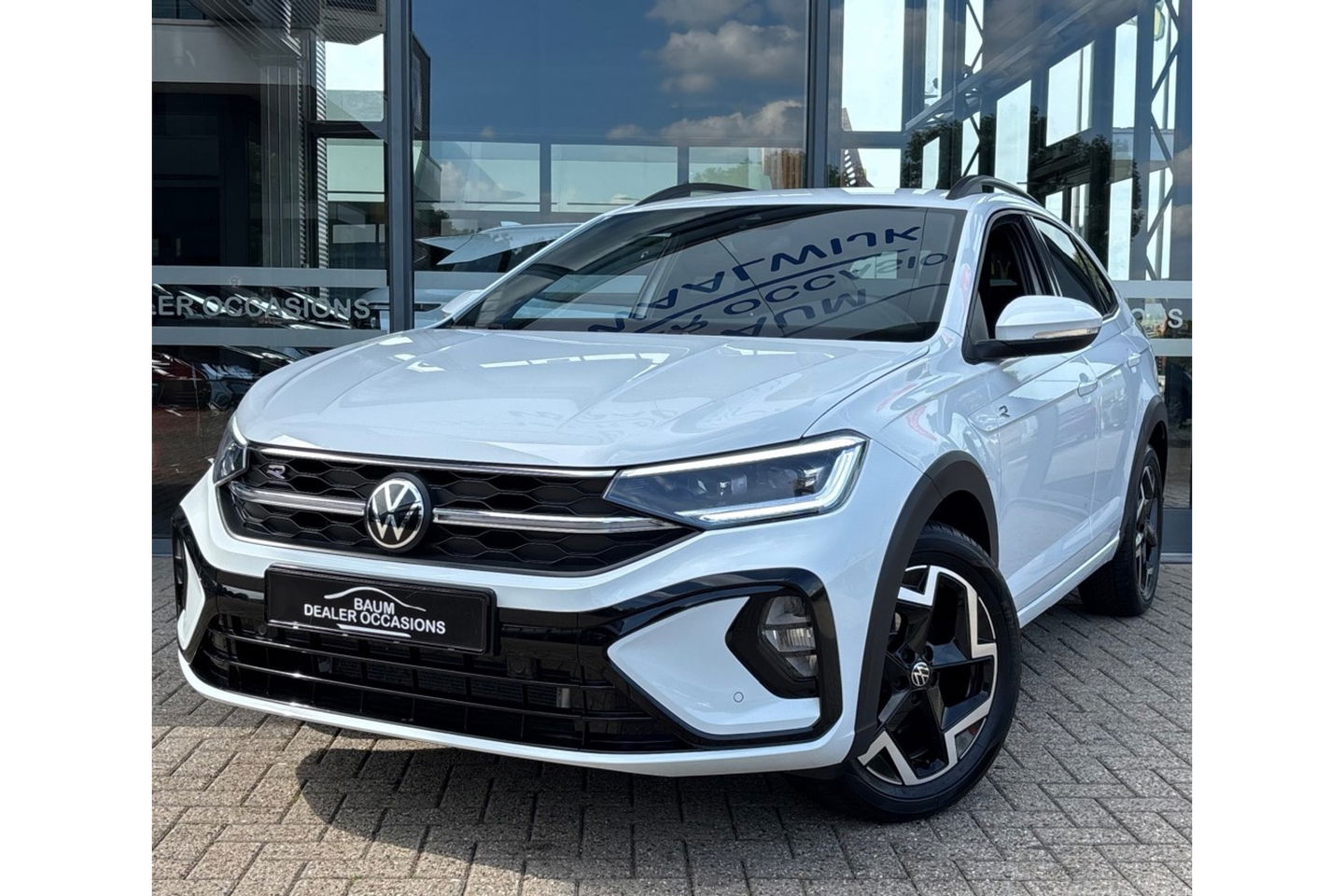 Volkswagen Taigo 1.0 TSI R-LINE AIRCO NAVI CARPLAY PDC STOELVERW.