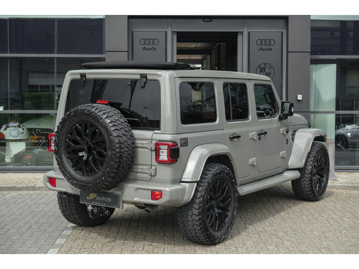 Jeep Wrangler BRUTE Richmond 380pk 4xe Hybrid Diamond leder Navigatie NLauto Stuur+stoelverwarming Clima Cruise 20" LMV CUSTOM!!