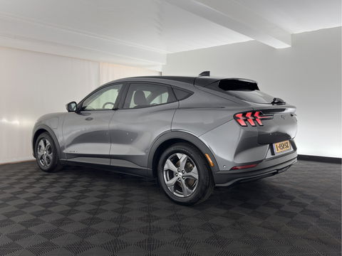 Ford Mustang Mach-E RWD 75 kWh [ 3-Fase ] {SOH-94%} (INCL-BTW) *PANO | LUXURY-LEATHER | ADAPTIVE-CRUISE | BANG&OLUFSEN | MEMORY-PACK | TOP-VIEW | FULL-LED | BLIND-SPOT | DAB+ | DIGI-COCKPIT | KEYLESS | NAVI-FULLMAP | CARPLAY | COMFORT-SEATS |