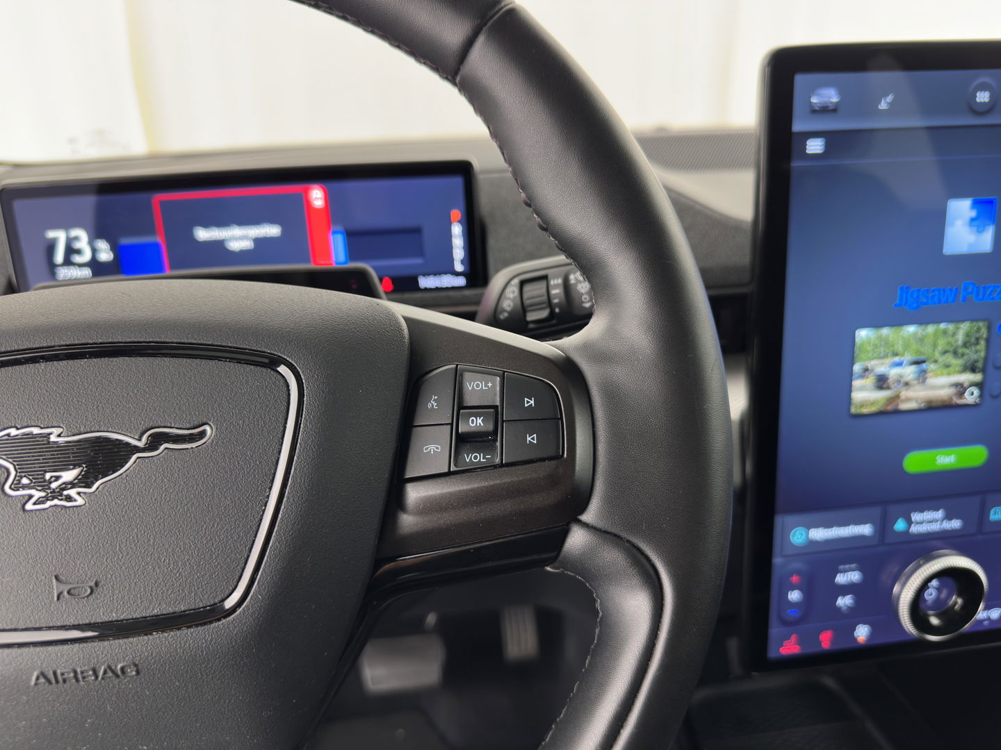 Ford Mustang Mach-E RWD 75 kWh [ 3-Fase ] {SOH-94%} (INCL-BTW) *PANO | LUXURY-LEATHER | ADAPTIVE-CRUISE | BANG&OLUFSEN | MEMORY-PACK | TOP-VIEW | FULL-LED | BLIND-SPOT | DAB+ | DIGI-COCKPIT | KEYLESS | NAVI-FULLMAP | CARPLAY | COMFORT-SEATS |