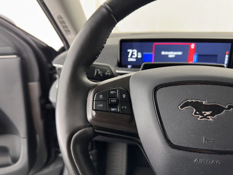 Ford Mustang Mach-E RWD 75 kWh [ 3-Fase ] {SOH-94%} (INCL-BTW) *PANO | LUXURY-LEATHER | ADAPTIVE-CRUISE | BANG&OLUFSEN | MEMORY-PACK | TOP-VIEW | FULL-LED | BLIND-SPOT | DAB+ | DIGI-COCKPIT | KEYLESS | NAVI-FULLMAP | CARPLAY | COMFORT-SEATS |