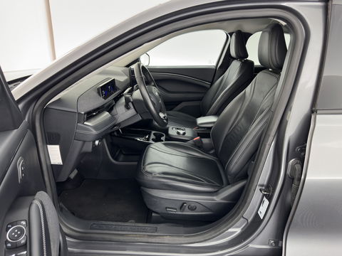 Ford Mustang Mach-E RWD 75 kWh [ 3-Fase ] {SOH-94%} (INCL-BTW) *PANO | LUXURY-LEATHER | ADAPTIVE-CRUISE | BANG&OLUFSEN | MEMORY-PACK | TOP-VIEW | FULL-LED | BLIND-SPOT | DAB+ | DIGI-COCKPIT | KEYLESS | NAVI-FULLMAP | CARPLAY | COMFORT-SEATS |