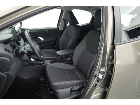 Toyota Yaris 1.5 Hybrid Dynamic | Apple CarPlay & Android Auto | Keyless | Adapt. Cruise | Camera
