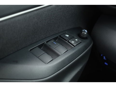 Toyota Yaris 1.5 Hybrid Dynamic | Apple CarPlay & Android Auto | Keyless | Adapt. Cruise | Camera