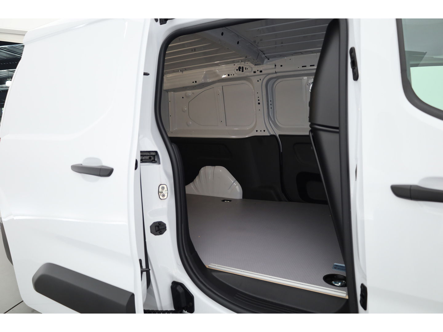 Toyota PROACE CITY Electric Pro Touch & Go XXL | L2 | 3 pers. | Navi | 10" scherm | Airco | Cruise | CarPlay