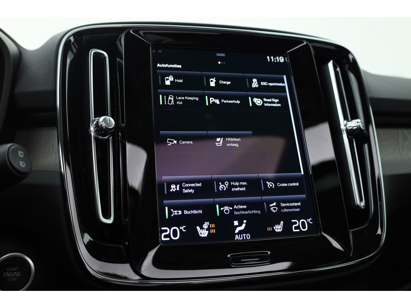 Volvo XC40 1.5 T4 Recharge Inscription | Leer | Pano-dak | ACC | 360 camera | elek. stoelen | 4x stoel + stuurverw. |