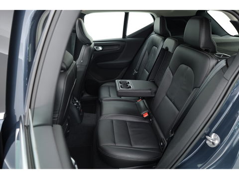 Volvo XC40 1.5 T4 Recharge Inscription | Leer | Pano-dak | ACC | 360 camera | elek. stoelen | 4x stoel + stuurverw. |