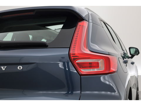 Volvo XC40 1.5 T4 Recharge Inscription | Leer | Pano-dak | ACC | 360 camera | elek. stoelen | 4x stoel + stuurverw. |