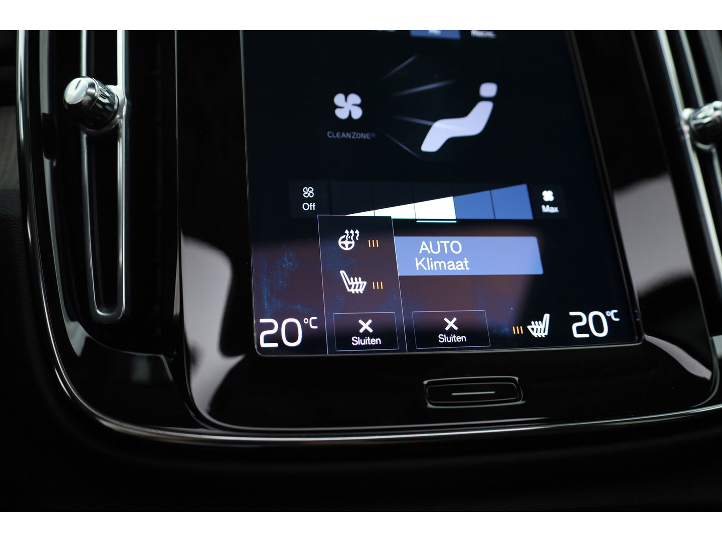 Volvo XC40 1.5 T5 Recharge Inscription | Pano-dak | Leer | 21 inch | Stoel + stuurverw. | camera |