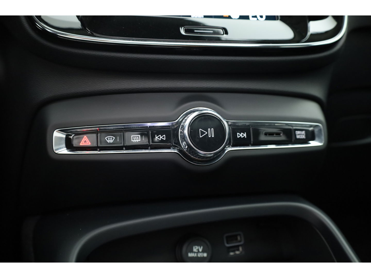 Volvo XC40 1.5 T5 Recharge Inscription | Pano-dak | Leer | 21 inch | Stoel + stuurverw. | camera |