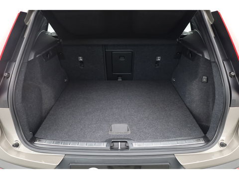 Volvo XC40 1.5 T5 Recharge Inscription | Pano-dak | Leer | 21 inch | Stoel + stuurverw. | camera |