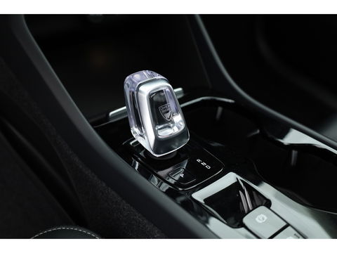 Volvo XC40 1.5 T5 Recharge Inscription | Pano-dak | Leer | 21 inch | Stoel + stuurverw. | camera |