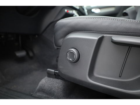 Volvo XC40 1.5 T5 Recharge Inscription | Pano-dak | Leer | 21 inch | Stoel + stuurverw. | camera |