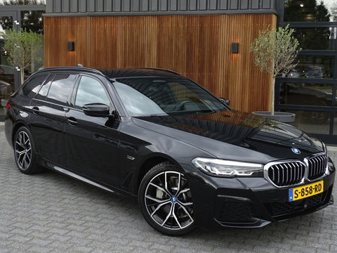 BMW 5 Serie Touring 530e 292PK / M-sport / Morel Audio / ACC / 2022