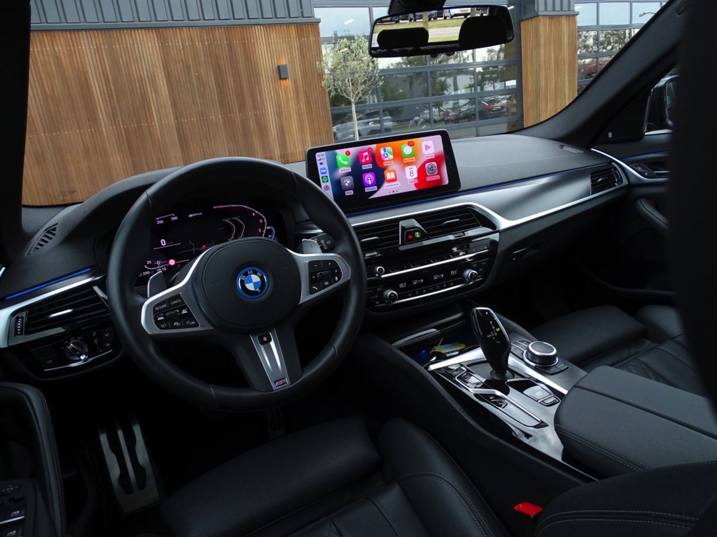BMW 5 Serie Touring 530e 292PK / M-sport / Morel Audio / ACC / 2022