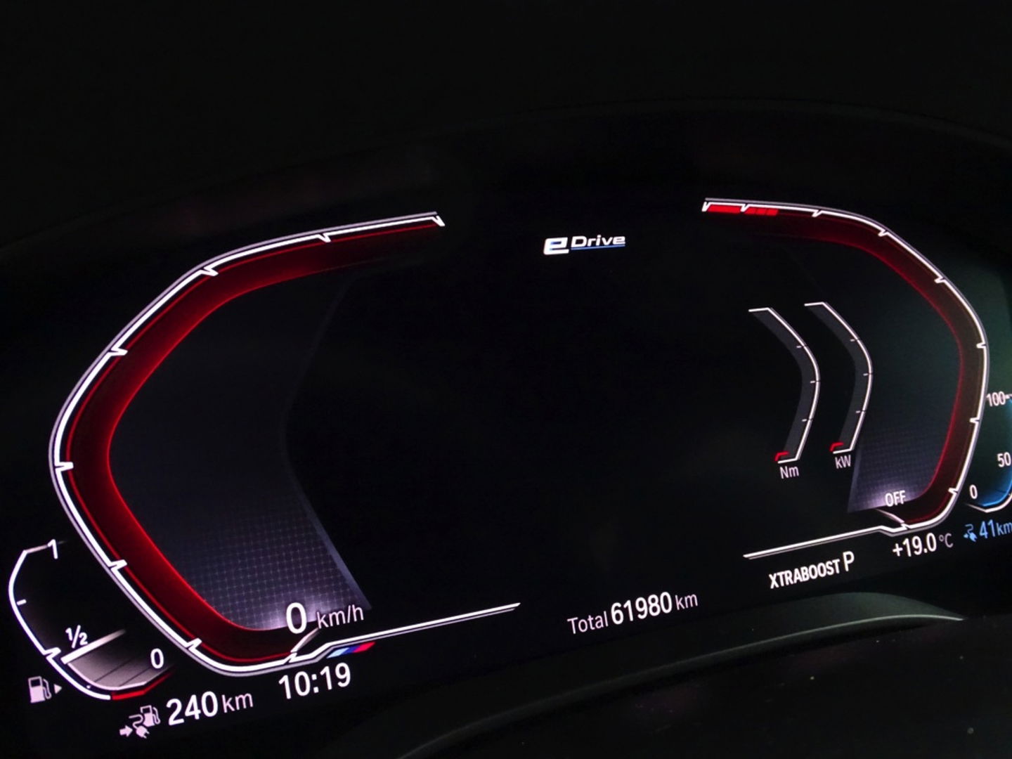 BMW 5 Serie Touring 530e 292PK / M-sport / Morel Audio / ACC / 2022