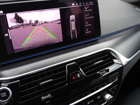 BMW 5 Serie Touring 530e 292PK / M-sport / Morel Audio / ACC / 2022