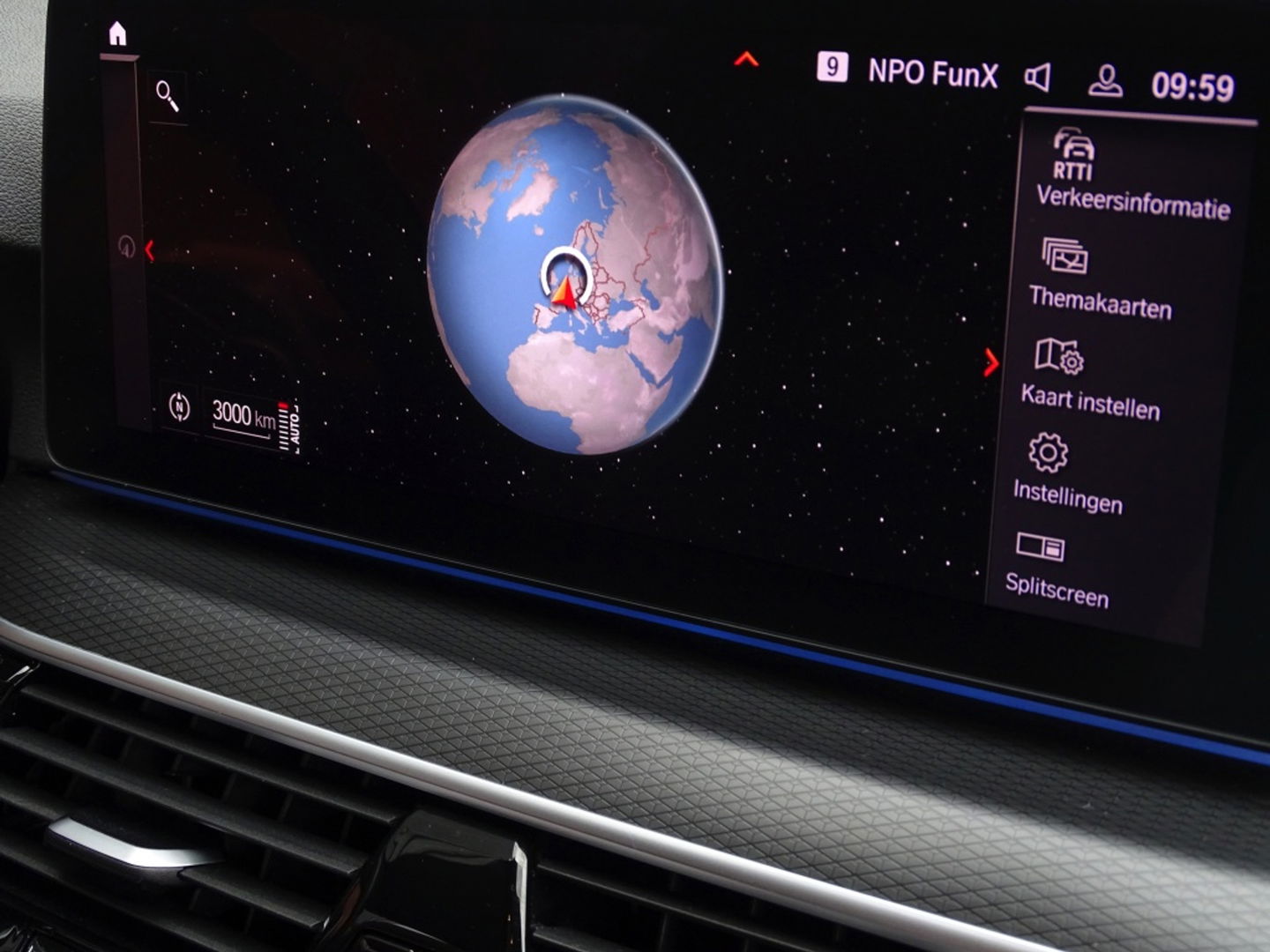 BMW 5 Serie Touring 530e 292PK / M-sport / Morel Audio / ACC / 2022