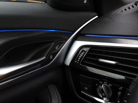 BMW 5 Serie Touring 530e 292PK / M-sport / Morel Audio / ACC / 2022