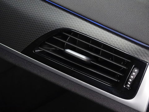 BMW 5 Serie Touring 530e 292PK / M-sport / Morel Audio / ACC / 2022