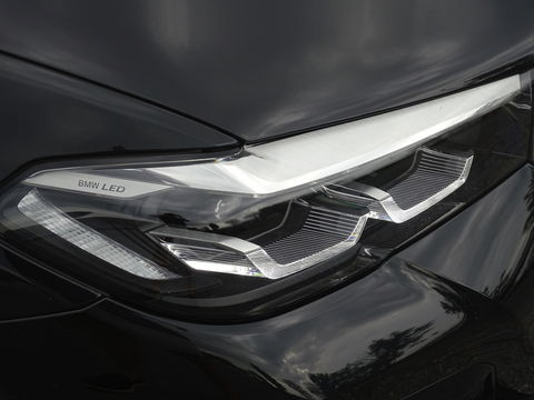 BMW 5 Serie Touring 530e 292PK / M-sport / Morel Audio / ACC / 2022