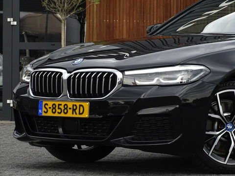 BMW 5 Serie Touring 530e 292PK / M-sport / Morel Audio / ACC / 2022