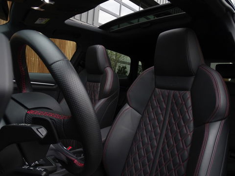 Audi A3 Sportback 45 TFSIe 245PK Competition / S3 Edit. / Pano / Matrix / B&O / Ca