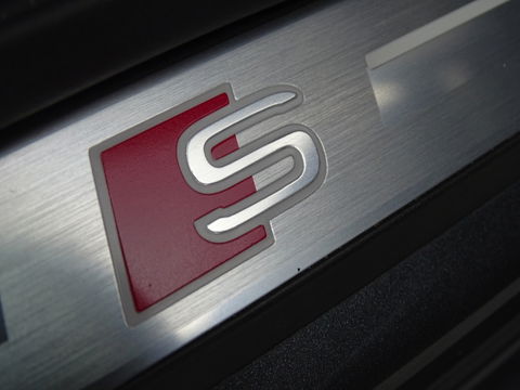Audi A3 Sportback 45 TFSIe 245PK Competition / S3 Edit. / Pano / Matrix / B&O / Ca