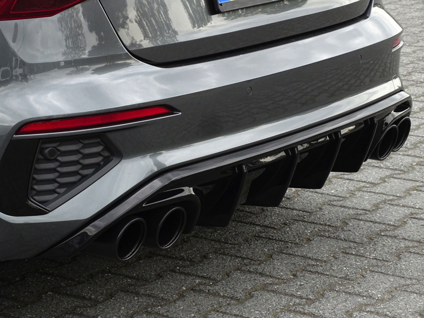 Audi A3 Sportback 45 TFSIe 245PK Competition / S3 Edit. / Pano / Matrix / B&O / Ca