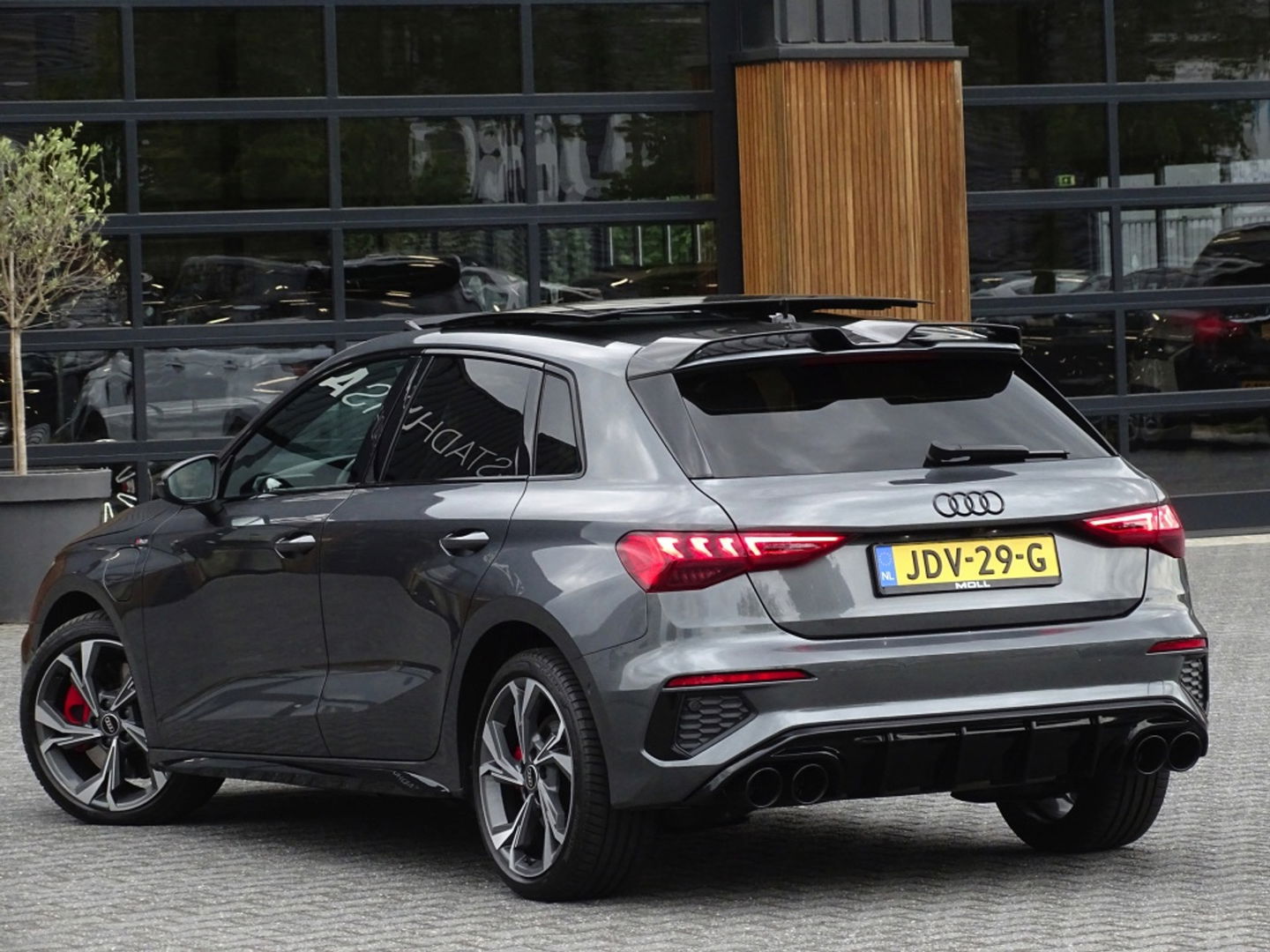 Audi A3 Sportback 45 TFSIe 245PK Competition / S3 Edit. / Pano / Matrix / B&O / Ca