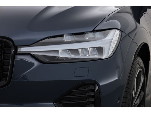 Volvo XC60 2.0 T8 Plug-in hybrid AWD Ultra Dark | Full option | Luchtvering | Trekhaak | Massage | B&W Audio | 360 camera | Head-up |