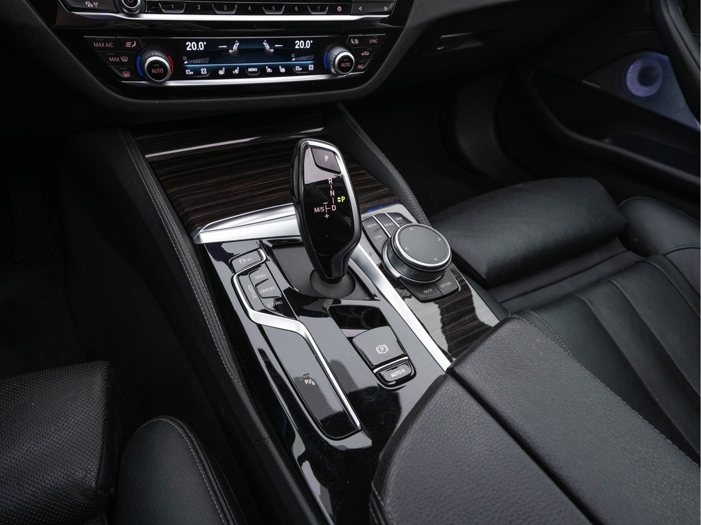 BMW 5 Serie 540i xDrive High Executive Edition (INCL-BTW ) Aut.*PANO | LUXURY-LEATHER | LASER-LIGHT | BOWERS&WILKINS-AUDIO | MEMORY-PACK | HEATED/COOLED-COMFORTSEATS | DIGI-COCKPIT | NAVI-FULLMAP | SHIFT-PADDLES | CRUISE | 18''ALU*