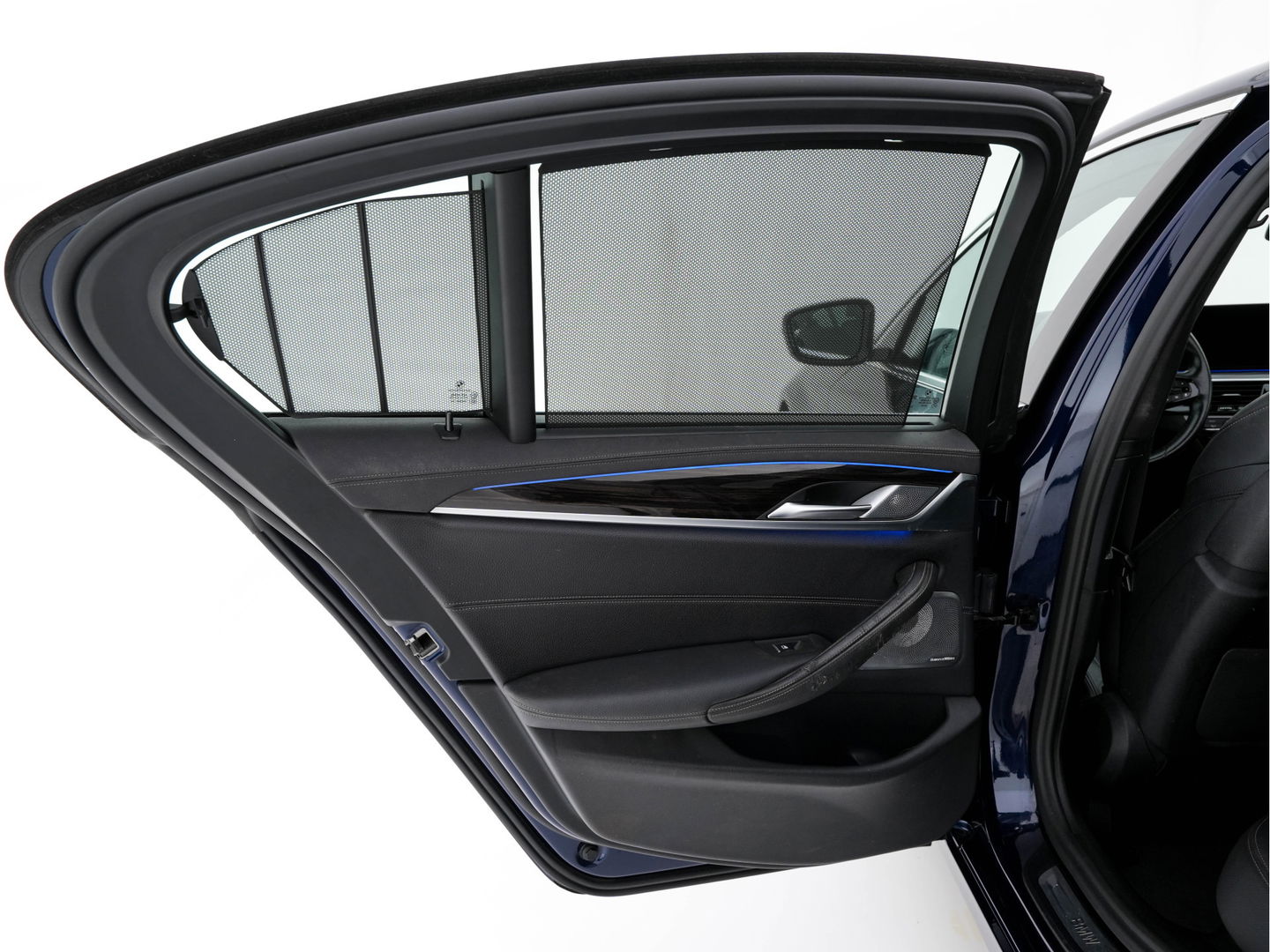 BMW 5 Serie 540i xDrive High Executive Edition (INCL-BTW ) Aut.*PANO | LUXURY-LEATHER | LASER-LIGHT | BOWERS&WILKINS-AUDIO | MEMORY-PACK | HEATED/COOLED-COMFORTSEATS | DIGI-COCKPIT | NAVI-FULLMAP | SHIFT-PADDLES | CRUISE | 18''ALU*