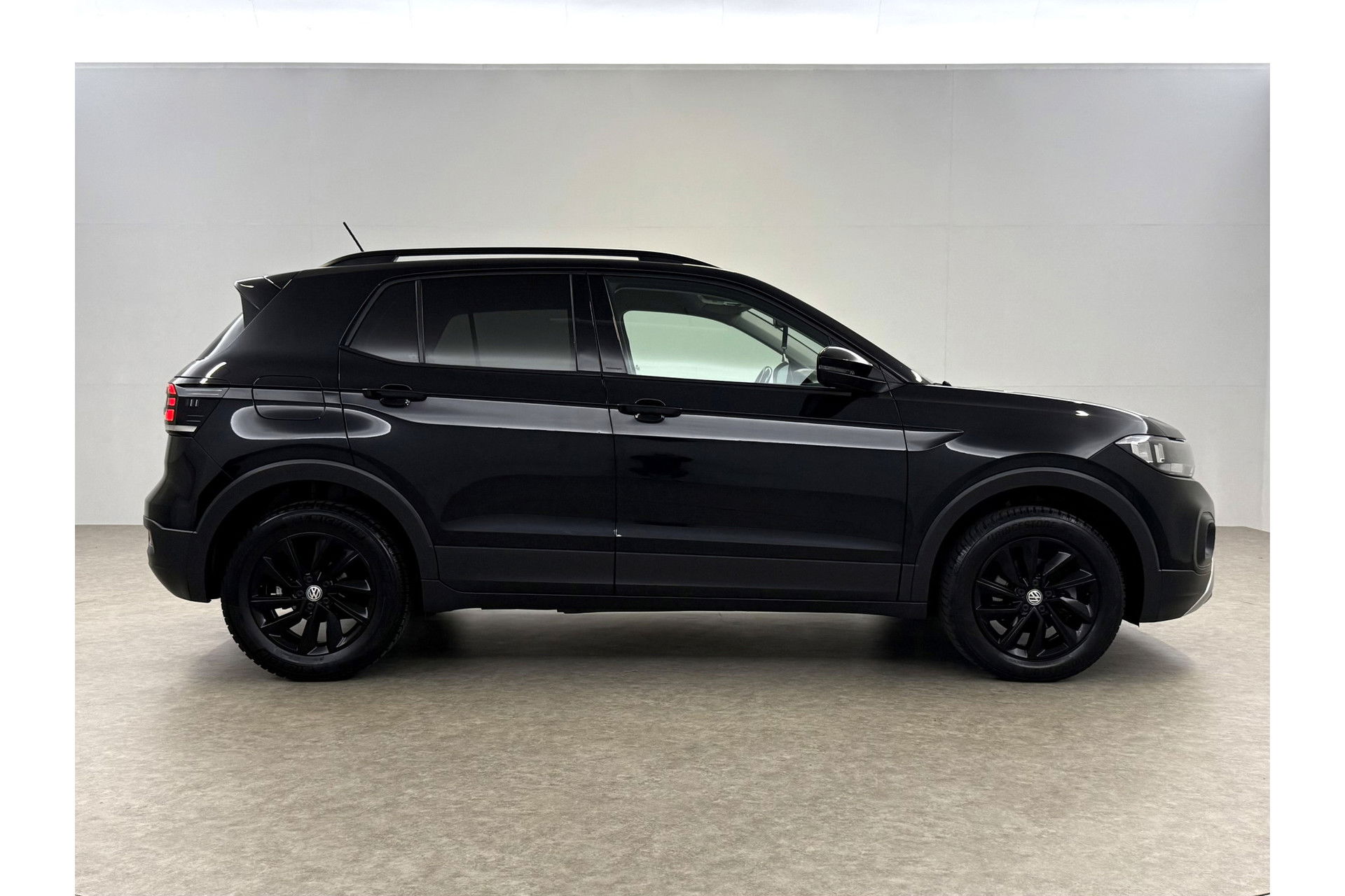 Volkswagen T-Cross 1.0 TSI LED | Carplay | Airco | Adaptieve Cruise | Navigatie | 16''LMV