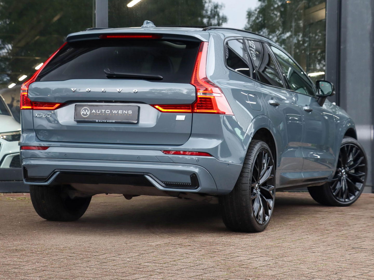 Volvo XC60 T8 AWD Plus Dark 455PK | 20'' | 360 cam | Harman Kardon | Schuifdak