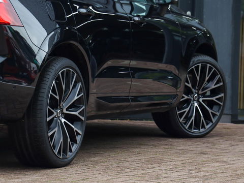Volvo XC60 T8 Plug-in hybrid AWD Plus Dark 455PK | Harman Kardon | 22'' | 360 Cam | Winterpakket