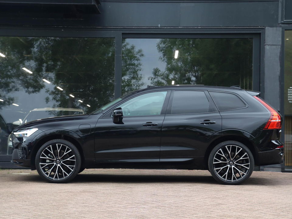 Volvo XC60 T8 Plug-in hybrid AWD Plus Dark 455PK | Harman Kardon | 22'' | 360 Cam | Winterpakket
