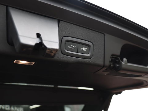 Volvo XC60 T8 Plug-in hybrid AWD Plus Dark 455PK | Harman Kardon | 22'' | 360 Cam | Winterpakket