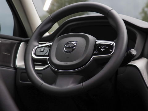 Volvo XC60 T8 Plug-in hybrid AWD Plus Dark 455PK | Harman Kardon | 22'' | 360 Cam | Winterpakket