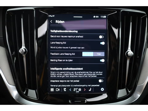 Volvo V60 2.0 T8 Plug-in hybrid AWD Polestar Engineered | Öhlins | Pano-dak | B&W audio | 20 inch | Head-up |Trekhaak |