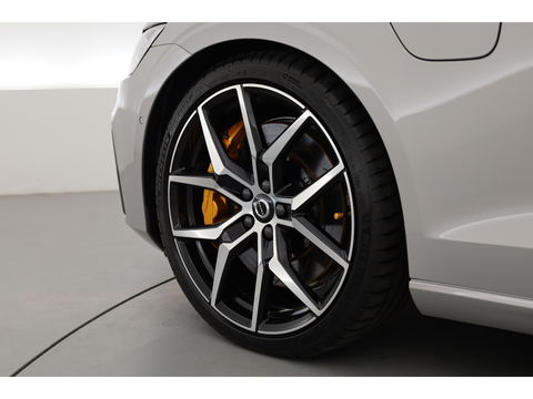 Volvo V60 2.0 T8 Plug-in hybrid AWD Polestar Engineered | Öhlins | Pano-dak | B&W audio | 20 inch | Head-up |Trekhaak |