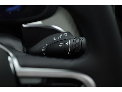 Volvo XC60 2.0 T8 Plug-in hybrid AWD Ultra Dark | Trekhaak | B&W Audio | Massage | Ventilatie | 360 camera